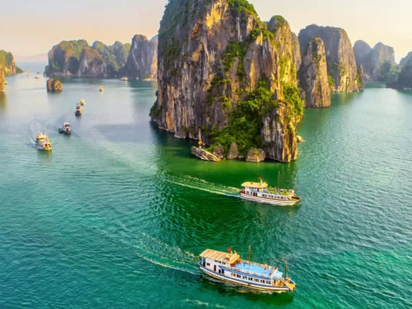 Small Group Halong Bay Islands, Caves, Kayak Tour from Hanoi